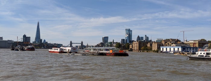 Wapping Pier Head is one of London.
