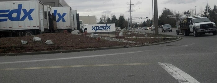 Xpedx-kent is one of Customers.