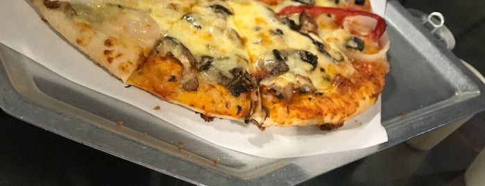 Yellow Cab Pizza Co. is one of Resto & Bars.