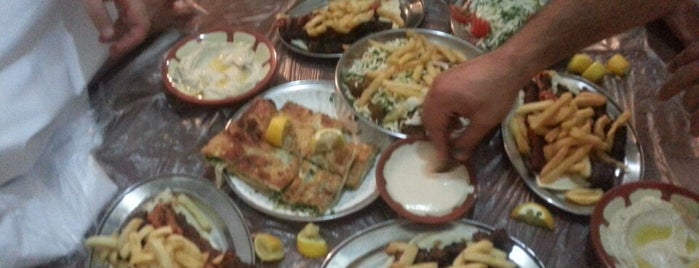 مطعم كباب وتكة is one of مطاعم الأحساء.