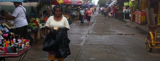 Mercado 5 de Febrero is one of สถานที่ที่ Nay ถูกใจ.