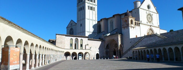 Basílica de São Francisco is one of Lugares para visitar na Itália.