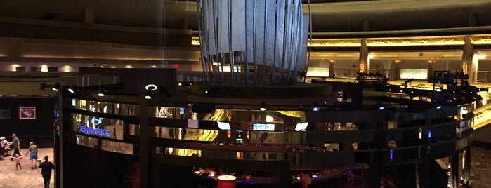 MGM Grand's Casino Bar is one of สถานที่ที่ Ronaldo ถูกใจ.