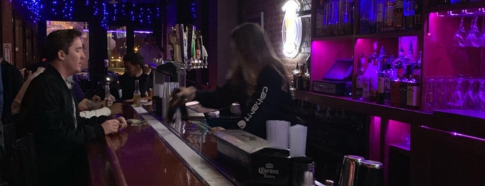 Karma Restaurant Bar & Lounge is one of KDaddy'ın Beğendiği Mekanlar.