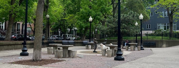 Hudson Chess Park is one of AO Chicago.
