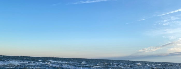 Port Aransas Ferry is one of Miriam 님이 좋아한 장소.