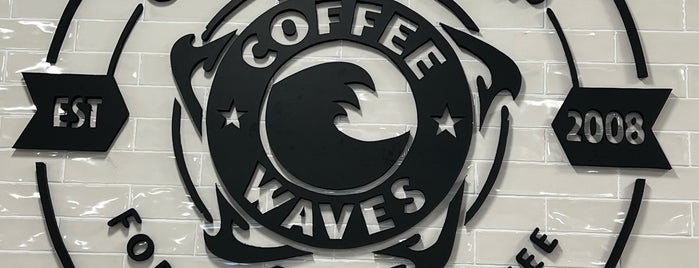 Coffee Waves Flour Bluff is one of Tempat yang Disukai Miriam.