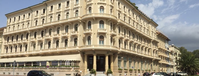 Grand Hotel Principe Di Piemonte is one of Lieux qui ont plu à Evgene.