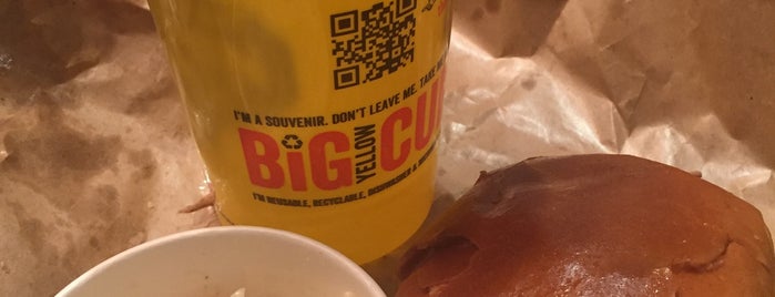 Dickey's Barbecue Pit is one of สถานที่ที่ Jill ถูกใจ.