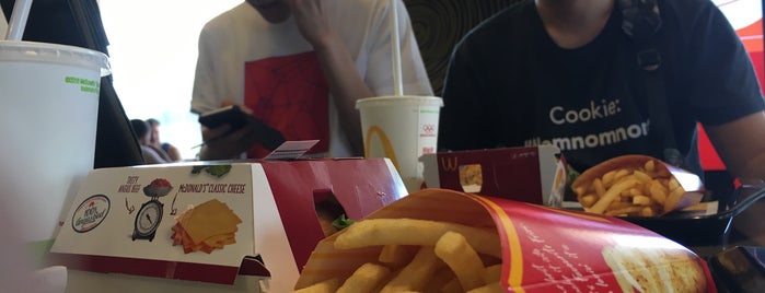 McDonald's is one of Lieux qui ont plu à Andreas.