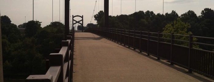 Shelby Bottoms Greenway Bridge is one of Lugares favoritos de Justin.