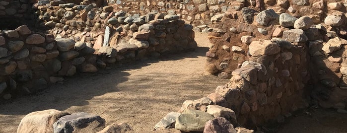 Besh-Ba-Gowah Archaeological Park is one of Arizona fun.