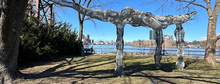 Socrates Sculpture Park is one of The favorites.