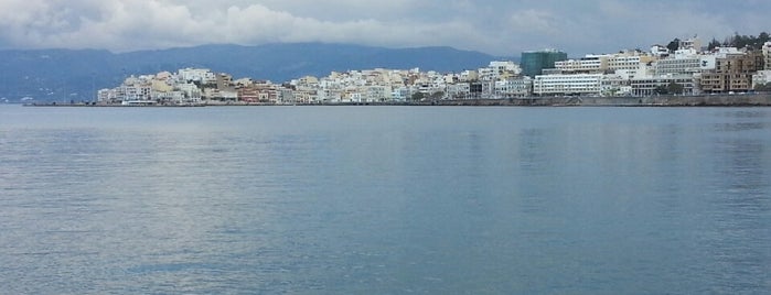 Παραλία Καθολικό is one of Tempat yang Disimpan Spiridoula.