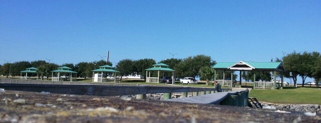 Gulf Breeze Park Pier is one of Jay Harrison And Jen Lee 9th Year Annivesary.