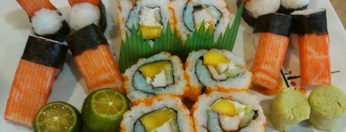 Sushi Yum Japanese Restaurant is one of Tempat yang Disimpan iSA 💃🏻.