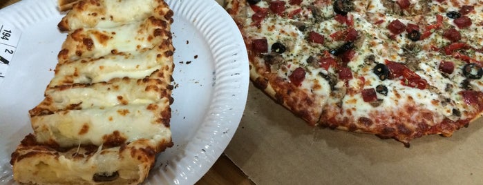 Domino`s Pizza is one of สถานที่ที่ Orkhan ถูกใจ.