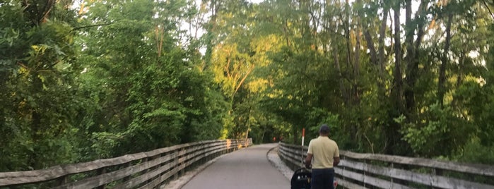 Monon Trail is one of Indianapolis Attractions.