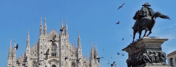 Piazza del Duomo is one of Milano Sightseeing.