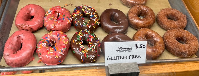 Bougie's Donuts & Coffee is one of Austin Bucketlist.