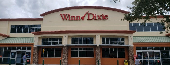 Winn-Dixie is one of Locais curtidos por Gregory.