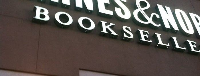 Barnes & Noble is one of สถานที่ที่ Faithe ถูกใจ.
