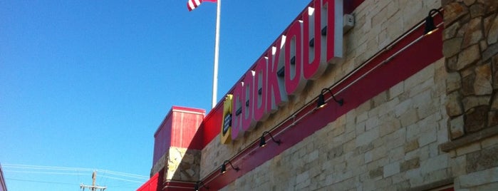 Cook Out is one of Lugares favoritos de Matt.