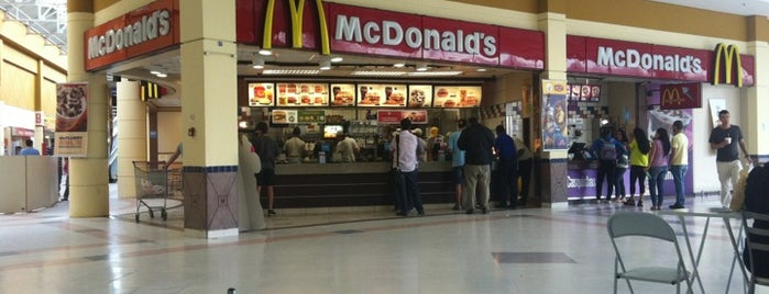 McDonald's is one of Estevão : понравившиеся места.