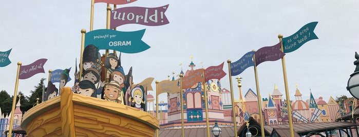 It's a small world! is one of Disneyland Paris Resort part 1.