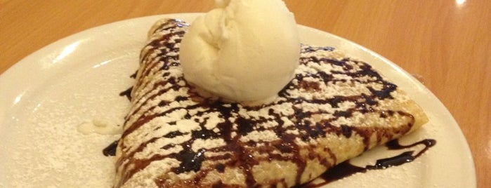 Coco Crepes, Waffles & Coffee is one of Amberさんのお気に入りスポット.