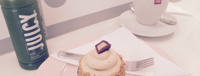 Cupcake Boutique is one of Posti che sono piaciuti a 𝙻𝚒𝚕𝚒á𝚗𝚊 ✨.