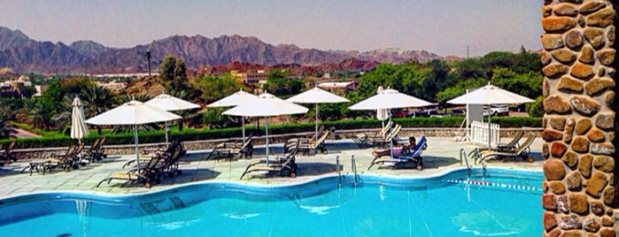 Hatta Fort Swimming Pool is one of 𝙻𝚒𝚕𝚒á𝚗𝚊 ✨さんのお気に入りスポット.