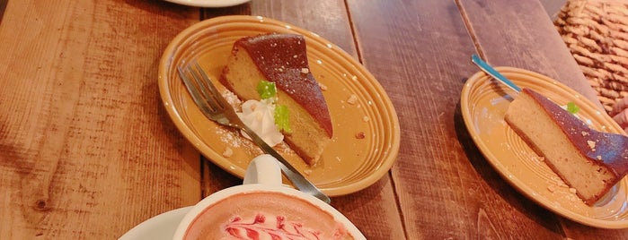 hole hole cafe & diner is one of 【渋谷】Cafe.