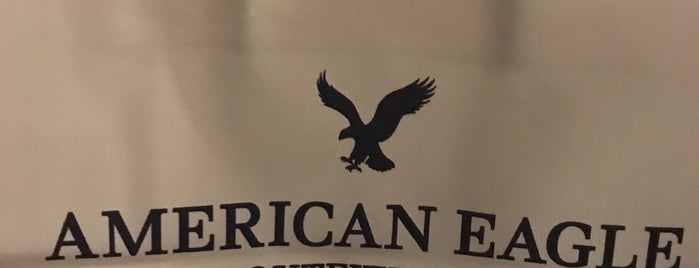 American Eagle Store is one of Orte, die Soni gefallen.