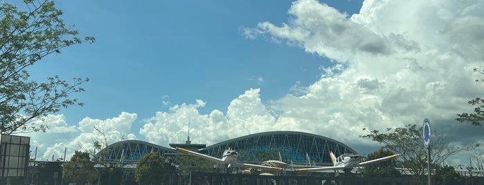 Bandar Udara Kalimarau (BEJ) is one of Bandara.