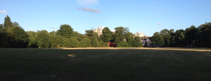 Wandsworth Common, Heathfield Gardens is one of London Parks.