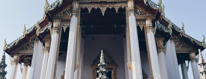 Wat Suthat Thepwararam is one of Around Bangkok | ตะลอนทัวร์รอบกรุงฯ.