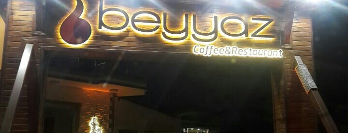 Beyyaz Cafe & Restaurant is one of Sürmene ' de en iyi mekanlar.