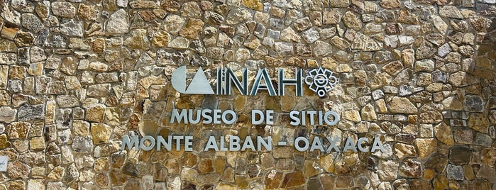 Museo de Sitio Monte Alban -  Oaxaca is one of CDMX e Oaxaca.