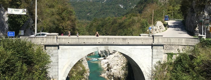 Napoleonov Most is one of Slovénie.