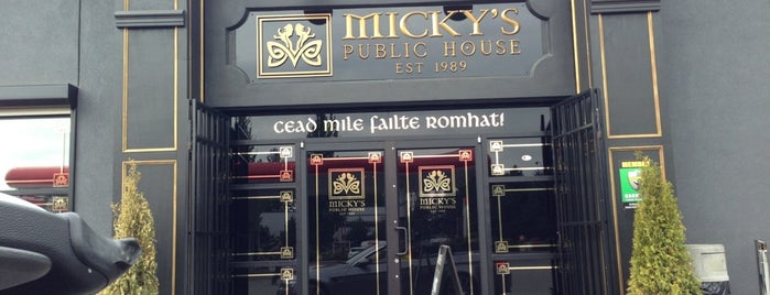 Micky's Irish Public House is one of Tempat yang Disukai Megan.