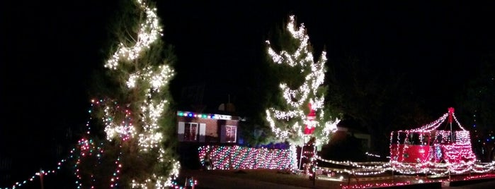 Winterhaven Festival of Lights is one of Hannahさんのお気に入りスポット.