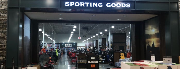 DICK'S Sporting Goods is one of Mark : понравившиеся места.
