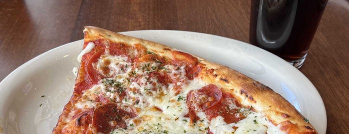 Windy City Pizza and Pub is one of Our Favorite Breckenridge Restaurants.