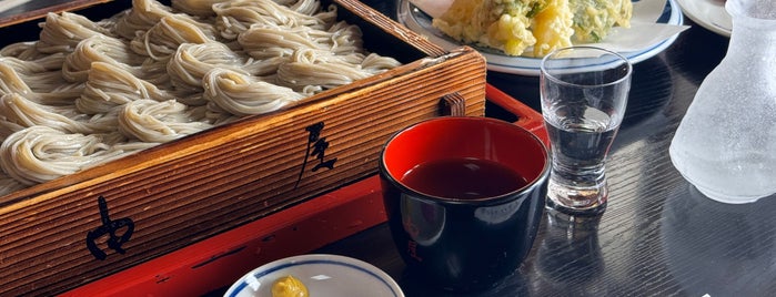 名代生そば 由屋 is one of Noodles 拉麵・蕎麦.