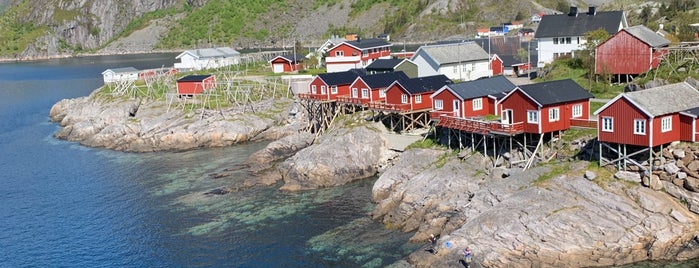 Hamnøy is one of Roundtrip Norway.