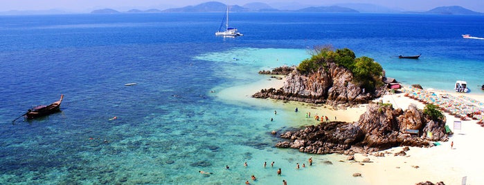 Khai Island is one of Phuket Must Visit,See,Do and Try!.