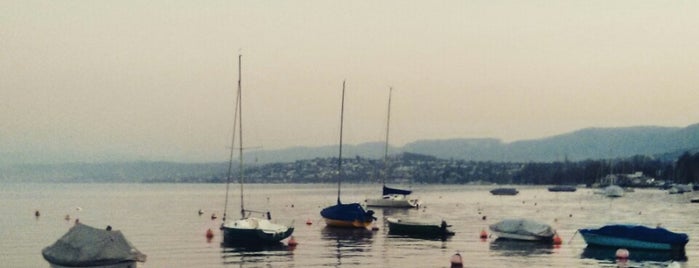 Lake Zurich is one of ZURICH THINGS TO DO.