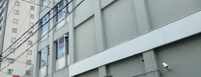 大阪東郵便局 is one of 郵便局.