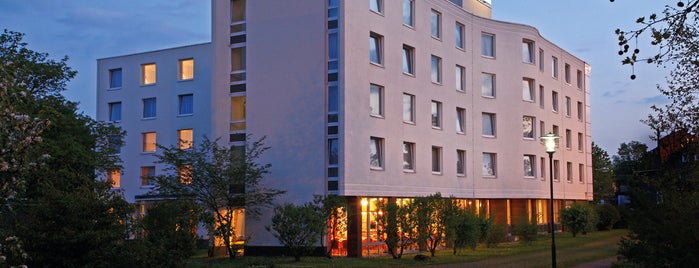 H+ Hotel Solingen is one of Tempat yang Disukai Ivizon.